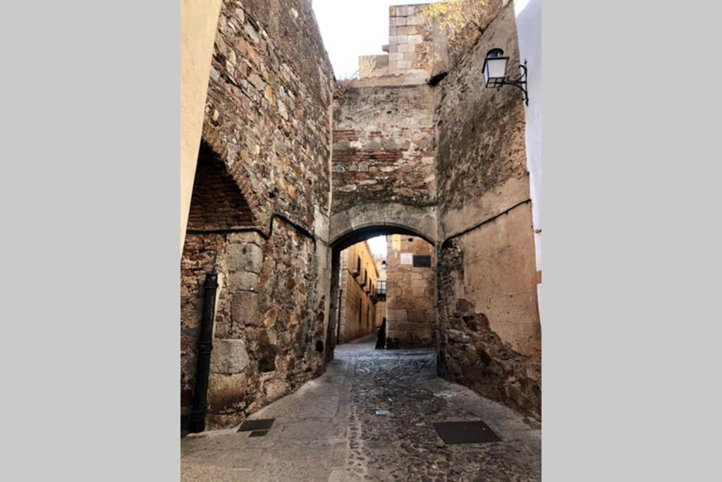 El Escondite De La Muralla Caces Exterior foto