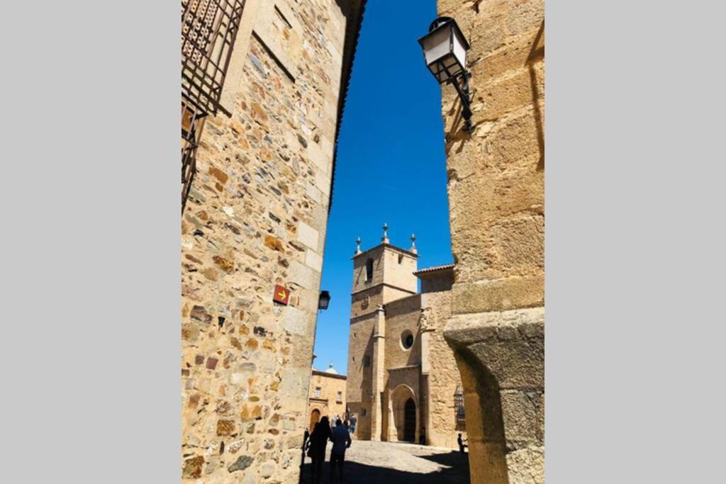 El Escondite De La Muralla Caces Exterior foto