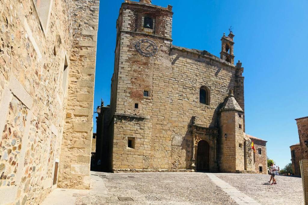 El Escondite De La Muralla Caces Exterior foto